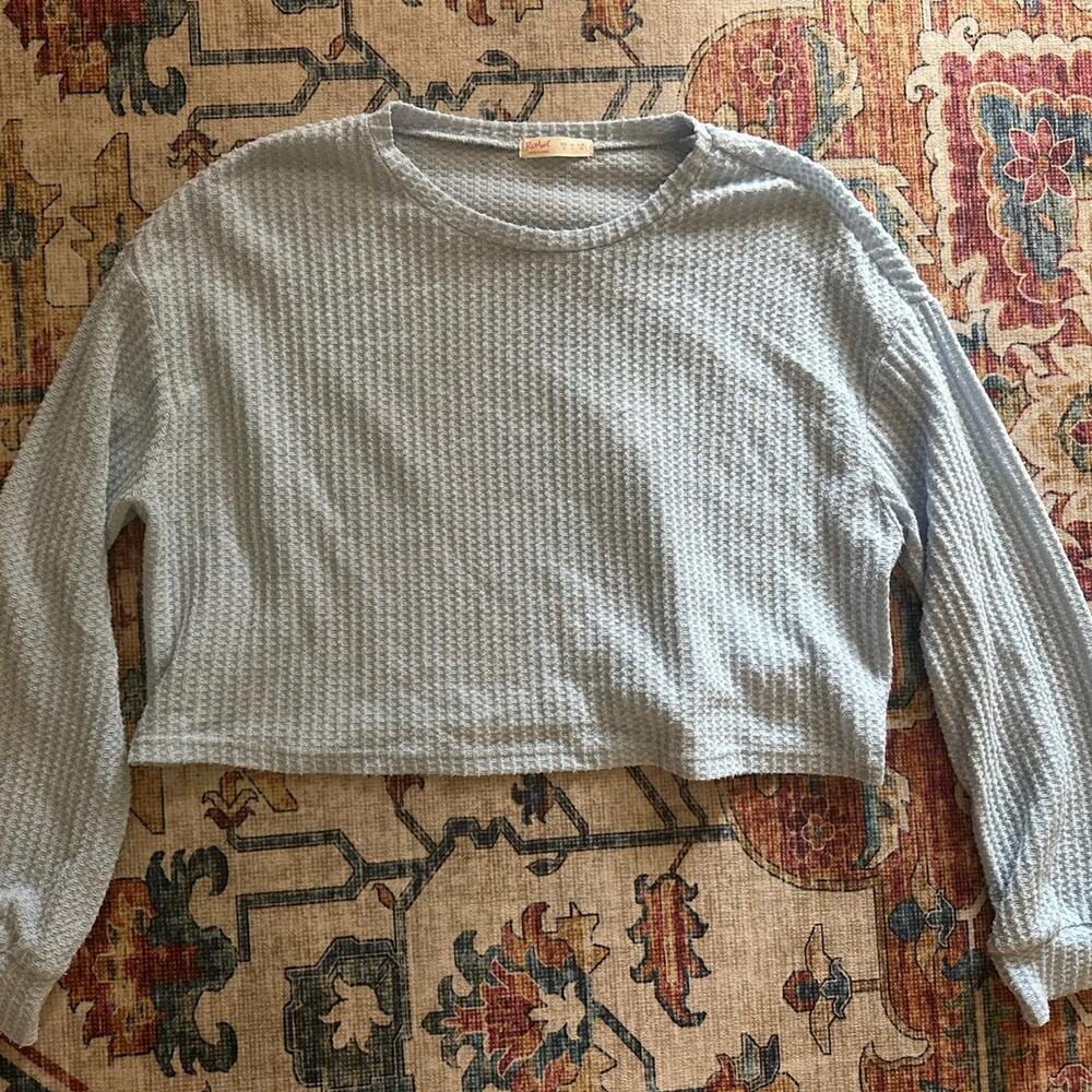 Light blue long sleeve cropped
